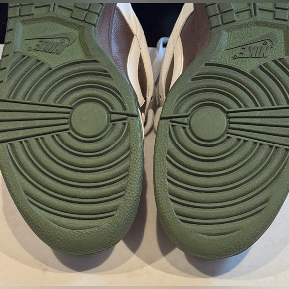 🚨Nike SB Oopma Loompa’s  Sz 10 - Picture 4 of 16